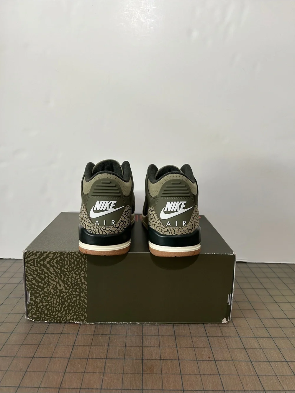 Jordan 3 Retro ‘Family Affair’